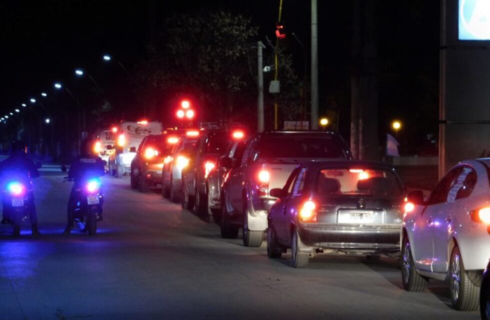 Caravana y bocinazo por las calles de San Francisco