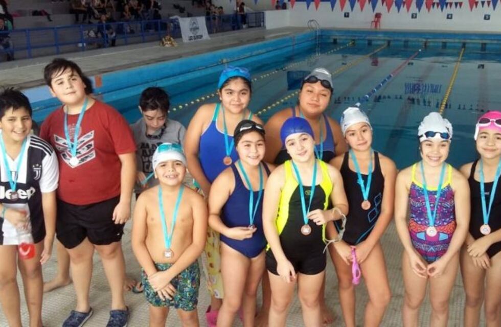Nuevo Encuentro de Natación en el Complejo Deportivo Municipal