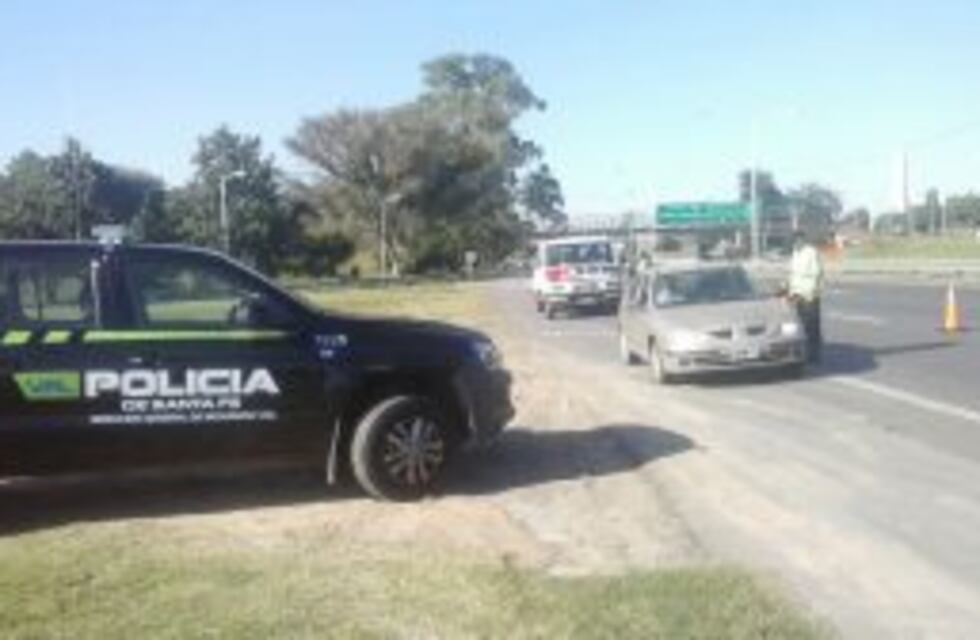 Un hombre intentó robar una moto a bordo de otra que también había sido sustraída