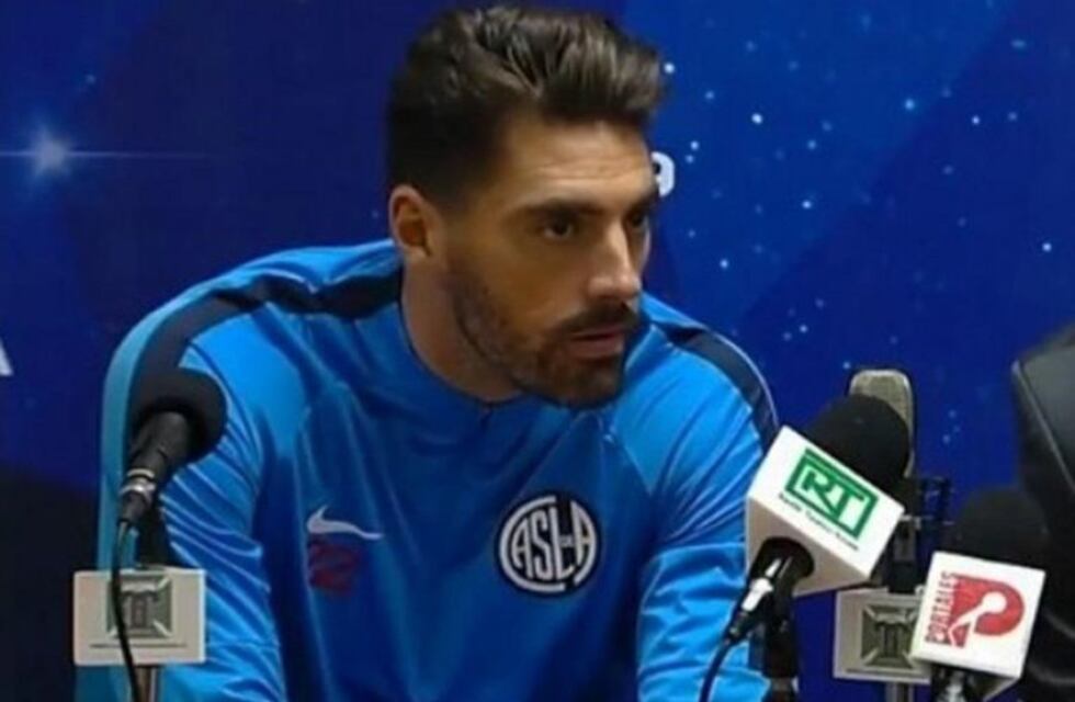 Nicolás Navarro le puso los puntos a los periodistas chilenos: "No son ningún ejemplo"