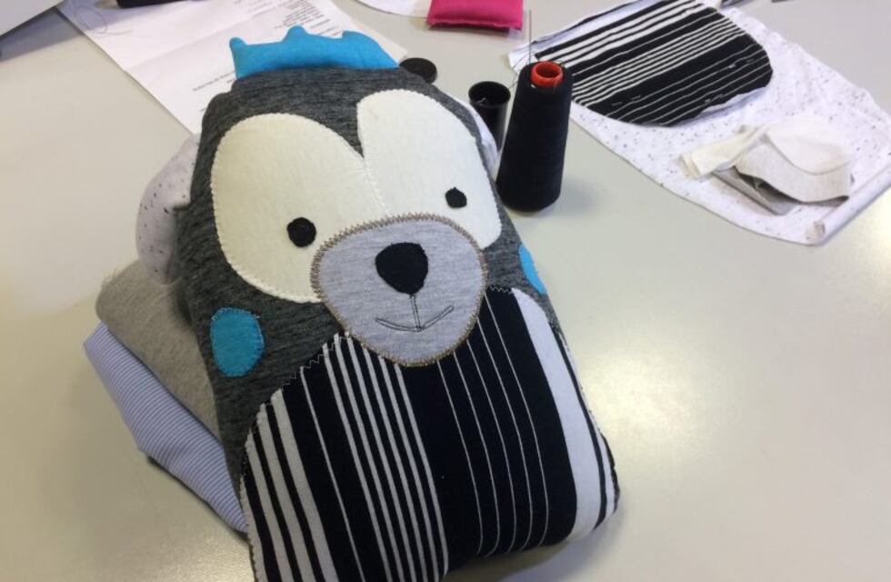 Cómo hacer un muñeco de tela para el Día del Niño, paso a paso