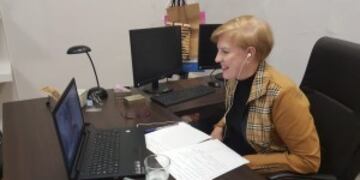 La arquitecta Viviana Rovira, dirigente de las mujeres renovadoras, en el encuentro de este domingo con mujeres representativas de toda Misiones\u002E