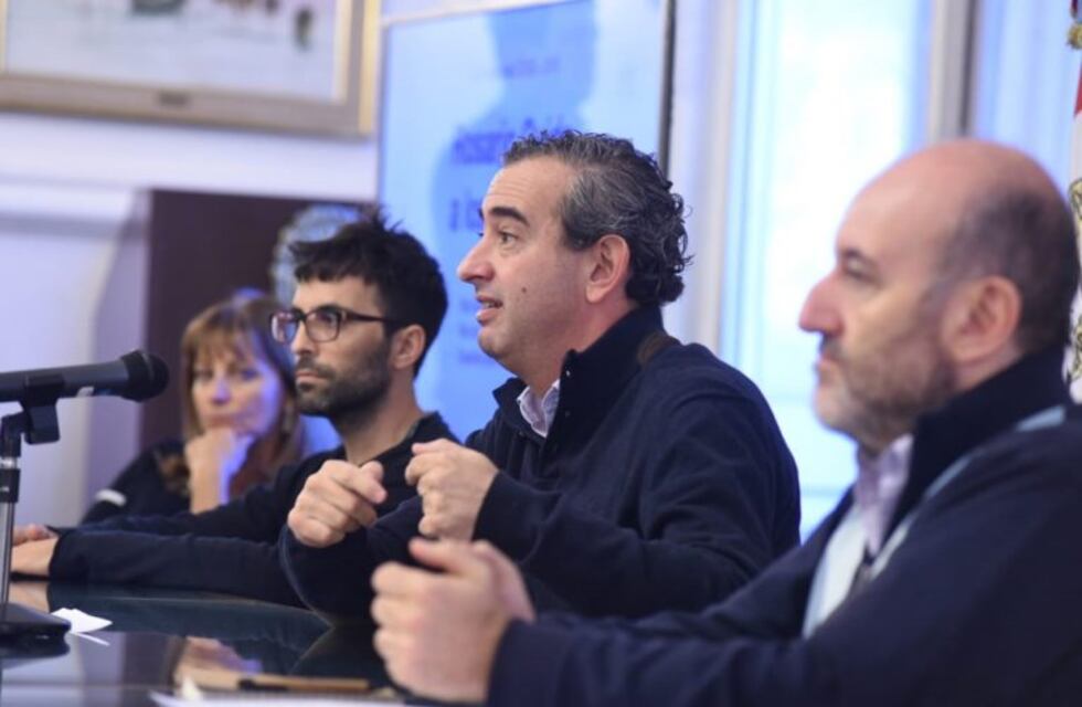 Javkin confirmó que saldrán a controlar precios