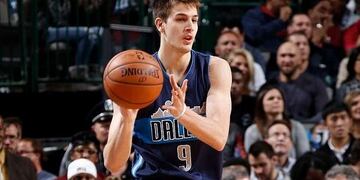 El santafesino ingresu00f3 desde el banco por segundo du00eda consecutivo.