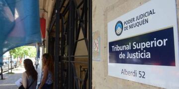 Denunciaron a un juez civil de Neuquén por acoso laboral y sexual