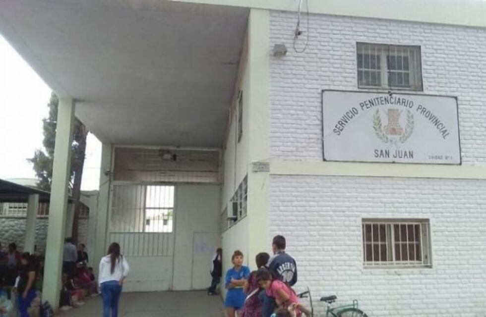 Está muy grave un reo del Penal sanjuanino por una pelea entre bandas
