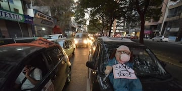 Bocinazo en rechazo a la imputación de los médicos del geriátrico y el recorte jubilatorio\u002E