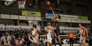 El Rocamora de Manuel Olocco perdió ante Estudiantes de Olavarría