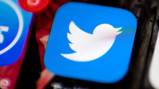 This Wednesday, April 26, 2017, photo shows the Twitter app on a smartphone in Philadelphia\u002E Twitter Inc\u002E reports earnings, Thursday, July 27, 2017\u002E (AP Photo/Matt Rourke)
