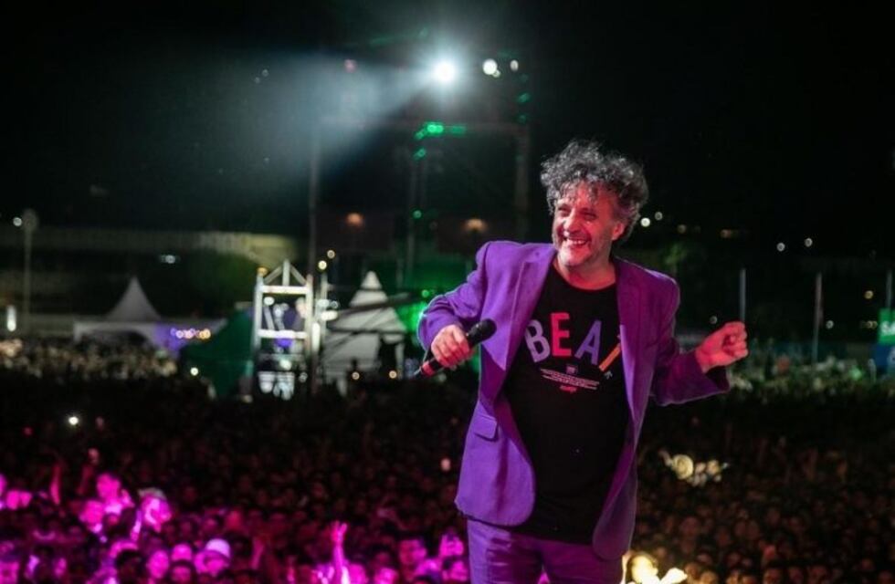 Fito Páez suspendió el show para presentar su nuevo disco en Rosario