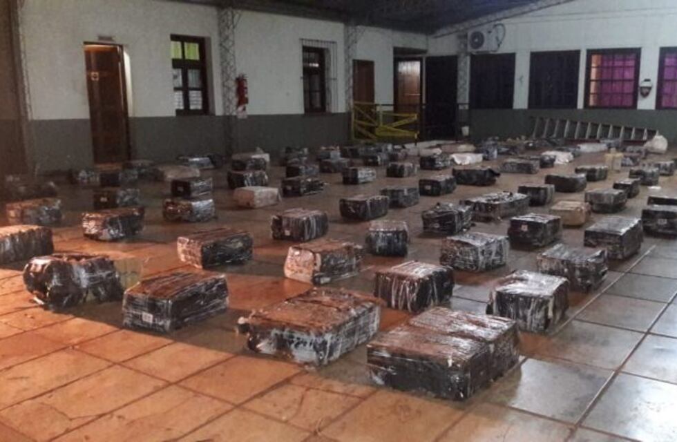 Incautaron más de 2.100 kilogramos de marihuana en Puerto Esperanza