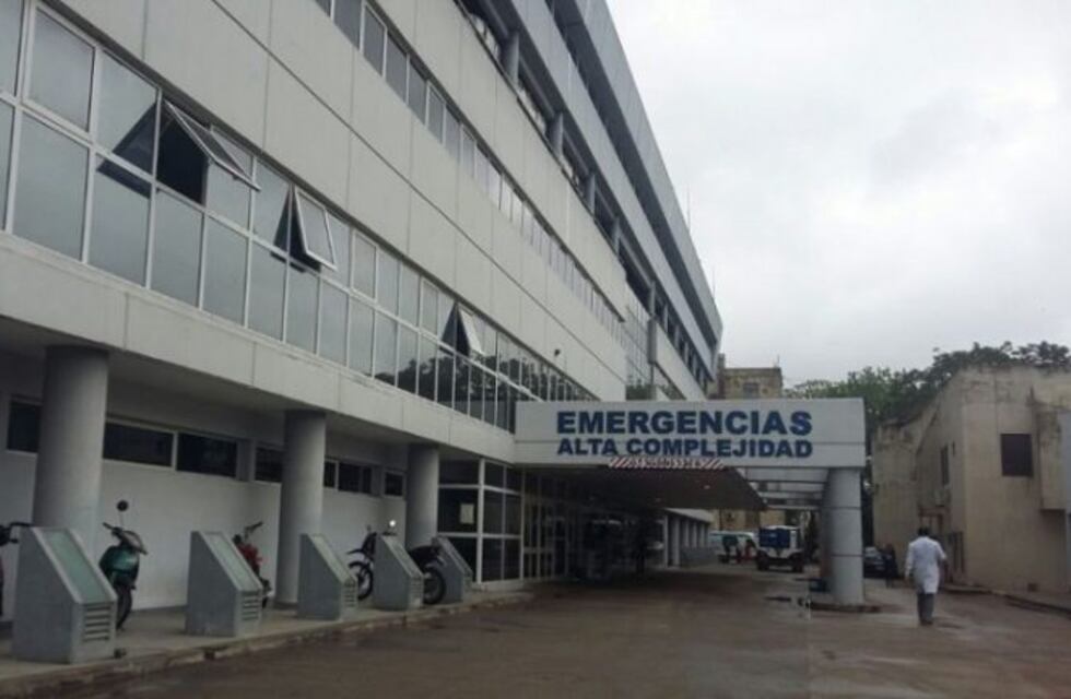 Un paciente quebró a dos médicos y atacó a un enfermero