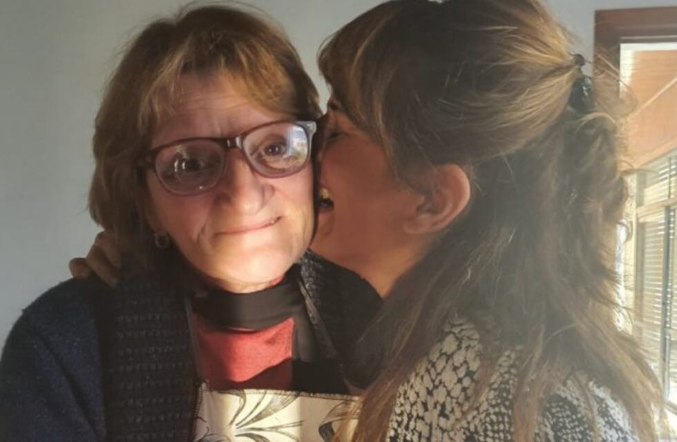 "Ella está estable, sedada y peleándola en la terapia del Hospital", aseguró la hija de la Doctora Ruiz