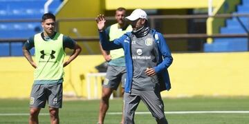 El Kily González tiene el equipo para el debut ante Godoy Cruz (TyC Sports)