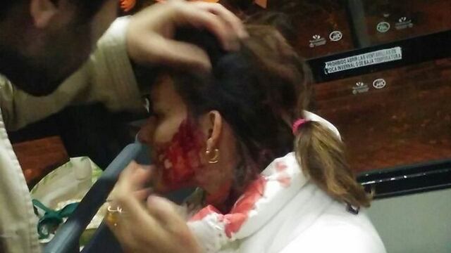 Una joven resultu00f3 herida en el rostro cuando apedrearon un interno de la lu00ednea 153.