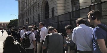 Filas para entrar a Puerto Madero