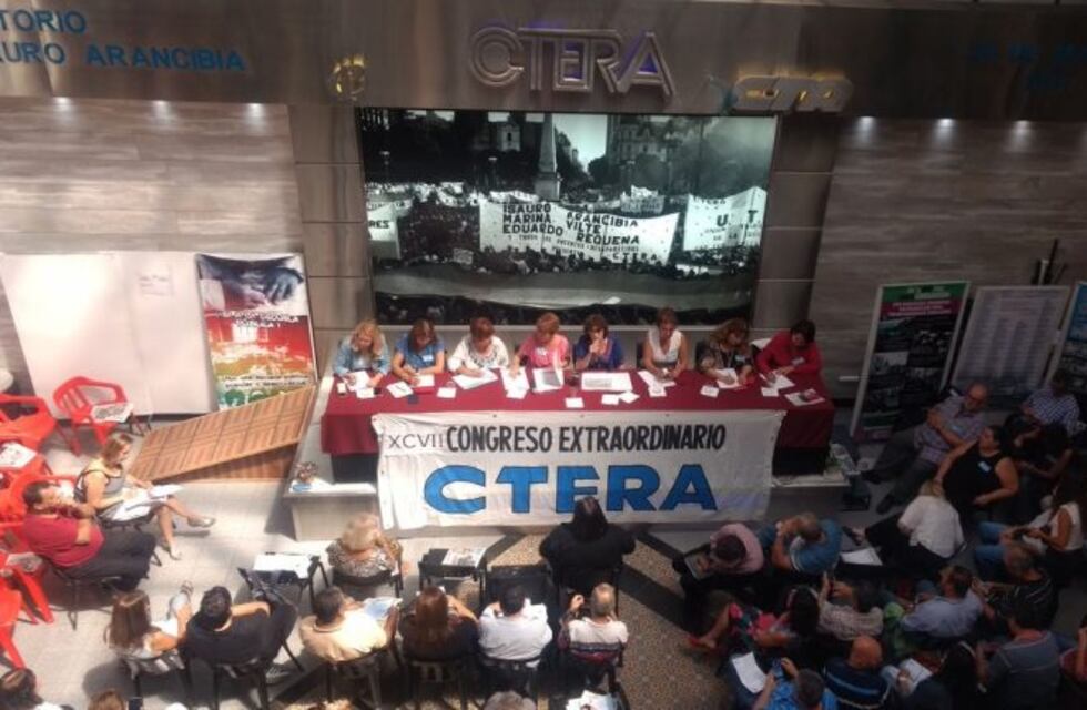 CTERA convocó a un paro por 48 horas y peligra el inicio de clases en todo el país
