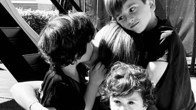 Antonela Roccuzzo y sus hijos\u002E (Instagram: @antonelaroccuzzo)