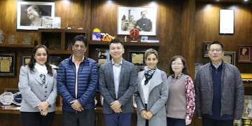 China pide conectividad entre Iguazú y Calafate\u002E