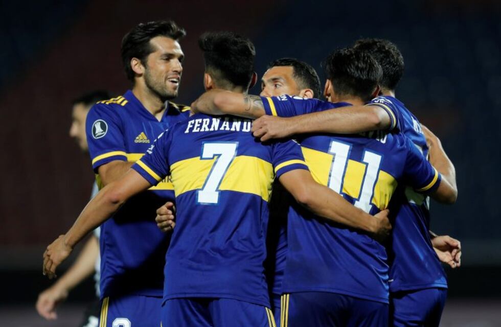 Boca le ganó 2-0 a Libertad de Ramón Díaz en su regreso a la Copa Libertadores