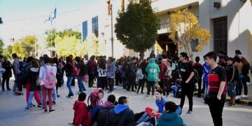 Estudiantes de colegio secundario\u002E