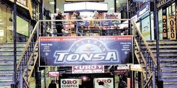 Hubo pánico en la Galería Tonsa por un principio de incendio\u002E