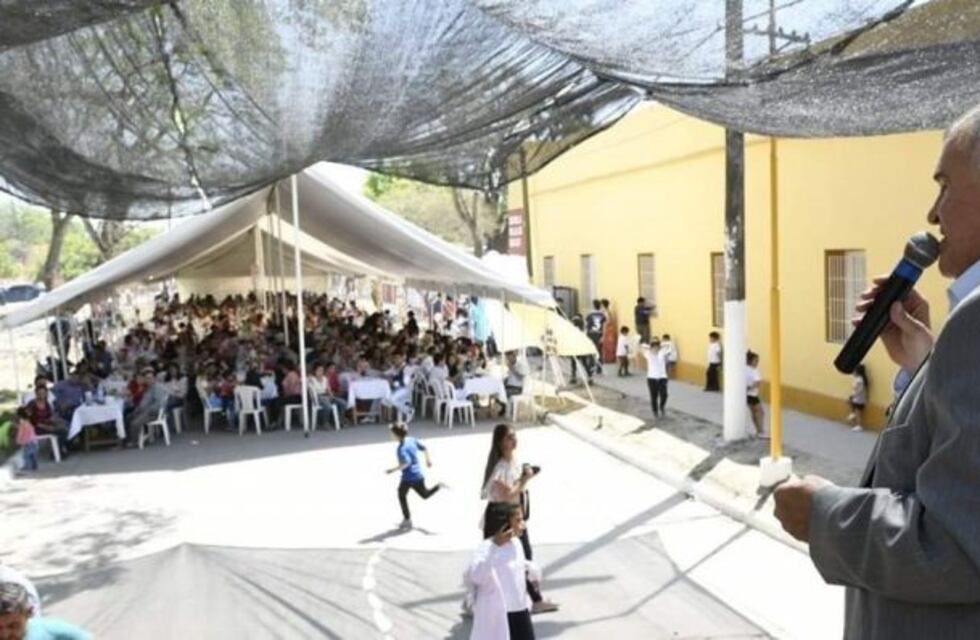 El Vicegobernador Osvaldo Jaldo participó del acto por el aniversario 150° de la Escuela Villa de Leales
