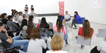 Carolina Veaute, doctora en Ciencias Biológicas, encabezó el \