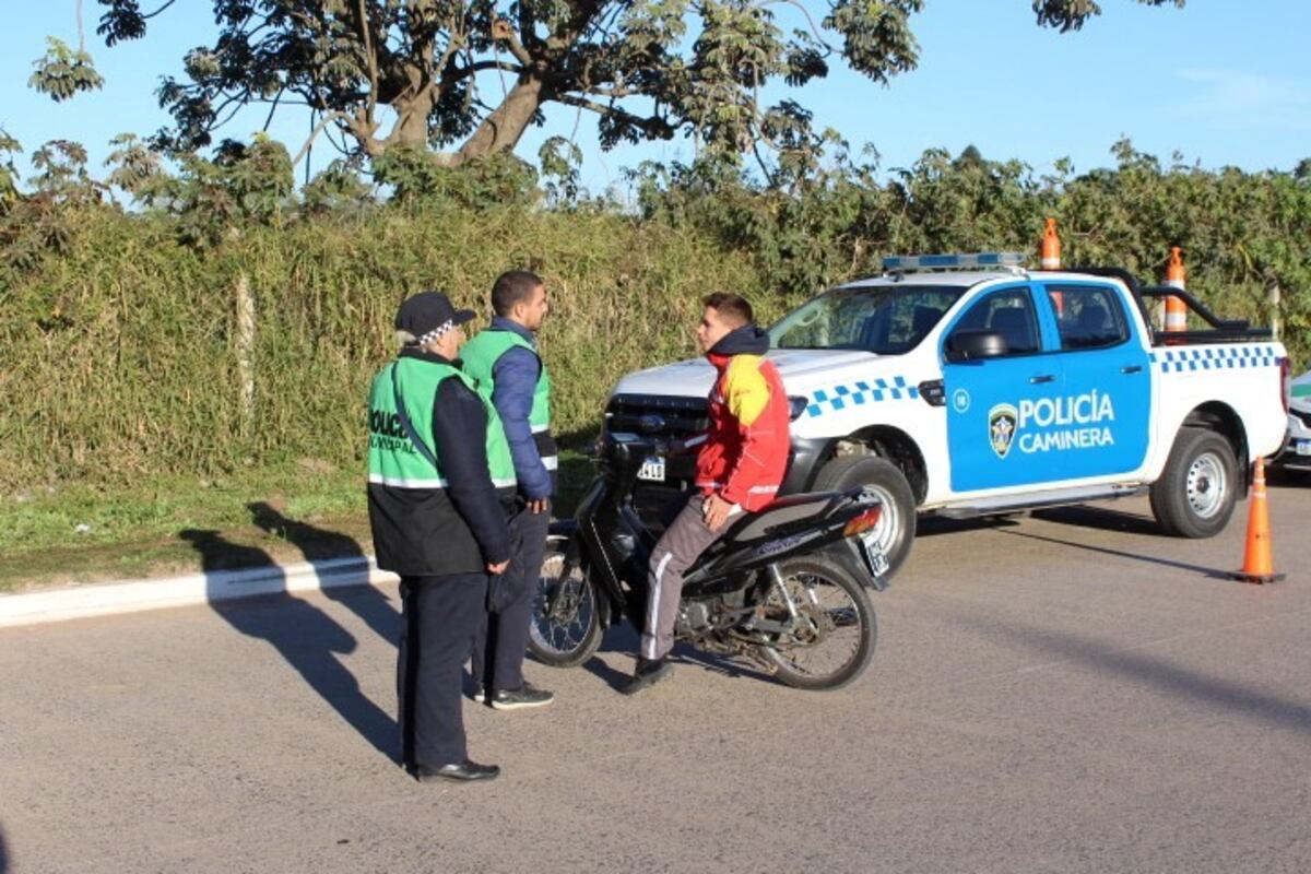Controles de tránsito en el acceso a Resistencia\u002E (Foto: Primera Línea)