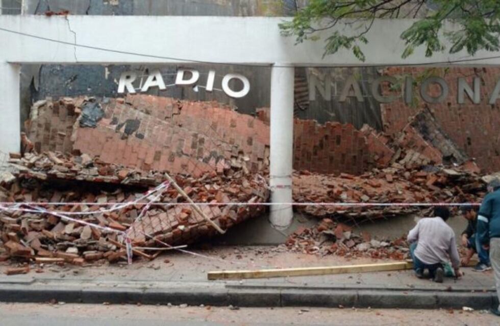 Cayó parte del revestimiento del auditorio de Radio Nacional Córdoba
