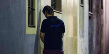 El joven recibió una descarga cuando orinó sobre un tablero eléctrico y había demandado a los dueños del edificio y a la EPE\u002E (Archivo)