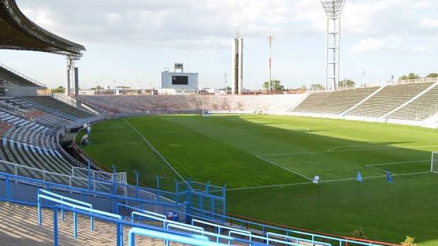 El encuentro, en primera instancia se había confirmado para el viernes 18 de marzo a las 19.15. Finalmente, se desarrollará desde las 16.