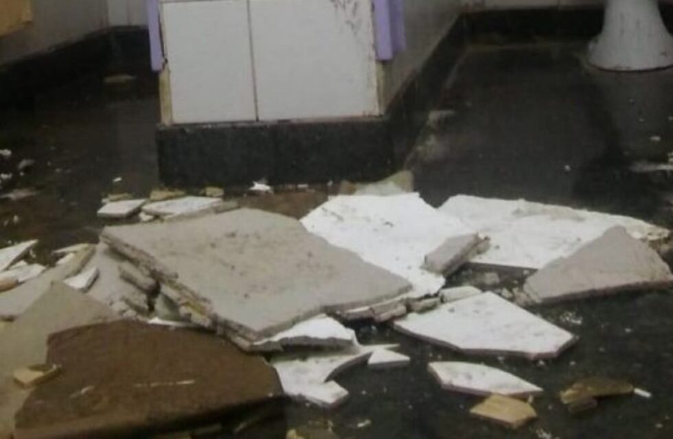 Centenario: se desplomó el techo de una escuela
