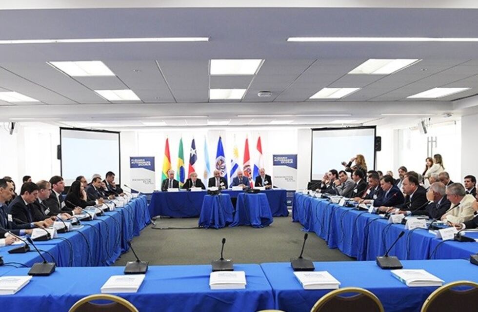 Refuerzan vínculos entre la UNT y las universidades de EEUU y de la ZICOSUR