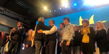 El Frente de Todos obtuvo una ventaja que le permite pensar en cuatro bancas\u002E (Facebook: Juan Manzur)