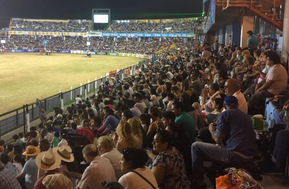 Por un motivo insólito no usarán casco los jinetes de Jesús María 2022
