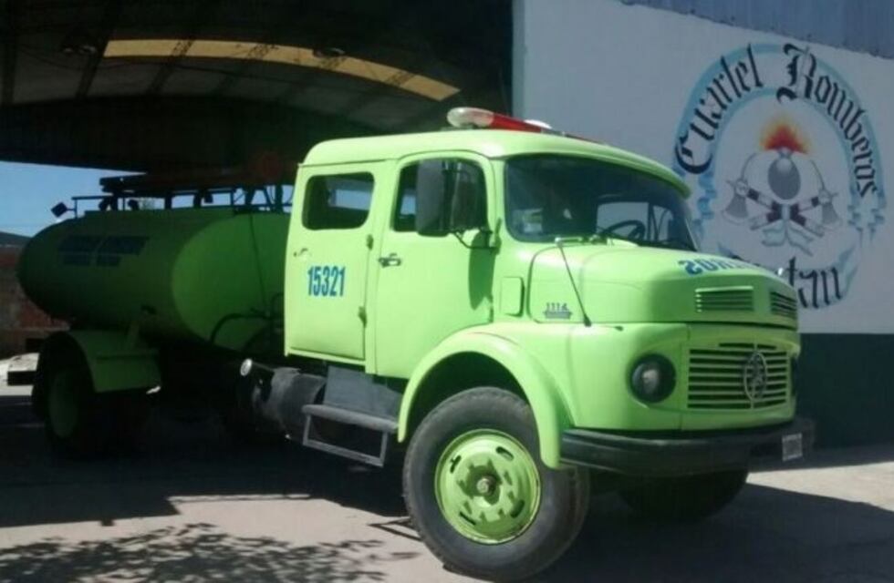 Bomberos le practicaron RCP a un bebé prematuro y le salvaron la vida