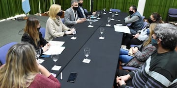 Reunión de Castellano con vecinalistas