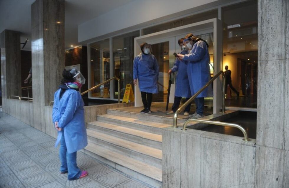 Cuarentena: el AMBA entraría en una "nueva fase 1" con comercios, bancos y actividades recreativas limitadas