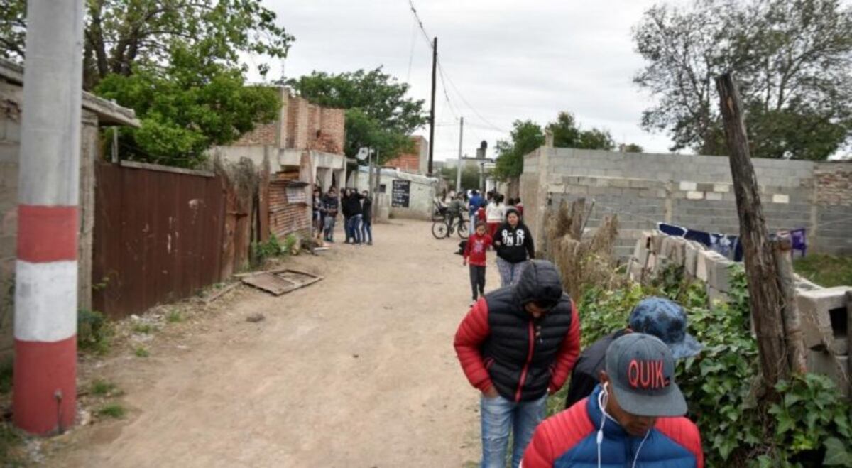 El joven fue baleado en el ingreso a su domicilio en barrio Marqués Anexo\u002E