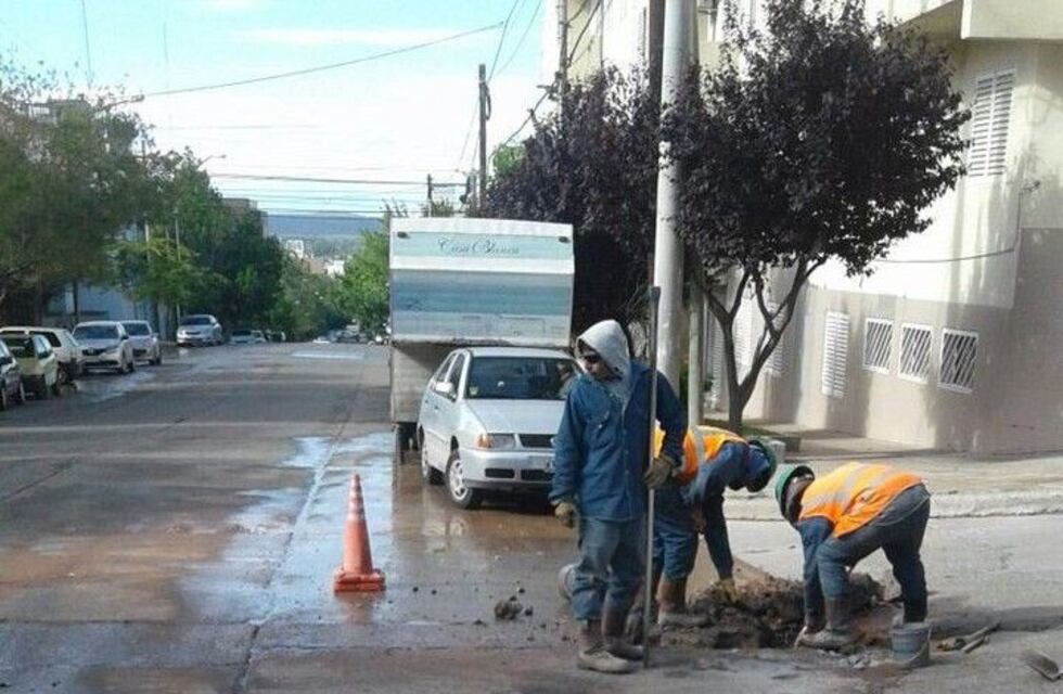 Por la rotura de un caño de agua, habrá baja presión en el centro hasta la tarde