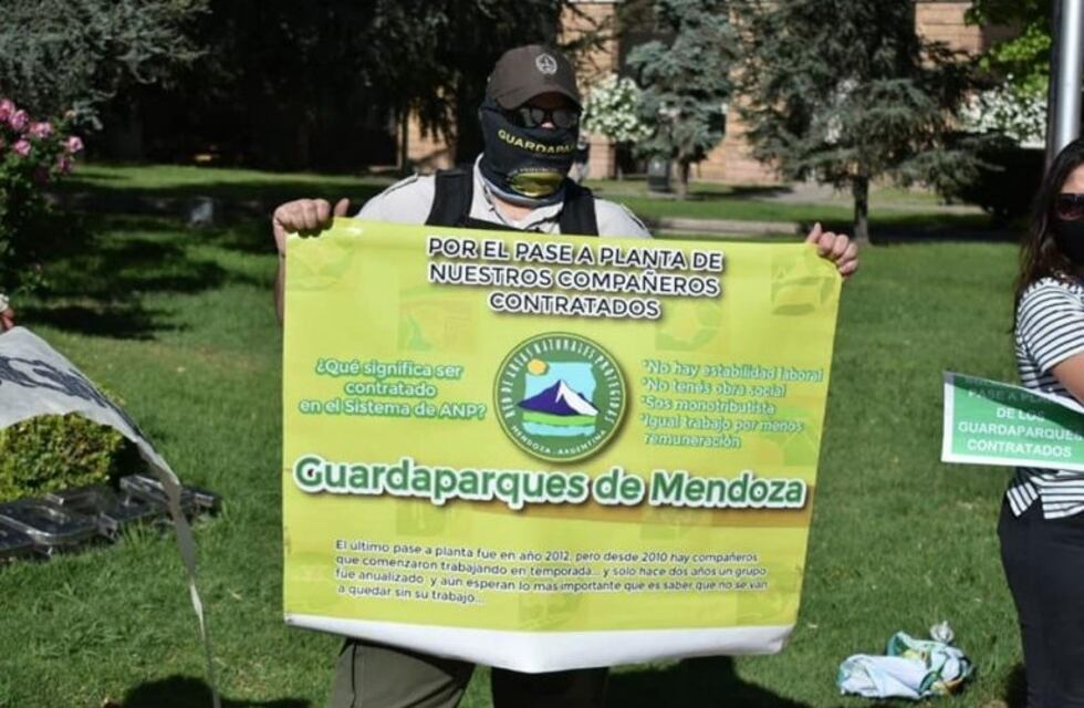 Reclamos de Guardaparques y choferes de Uber