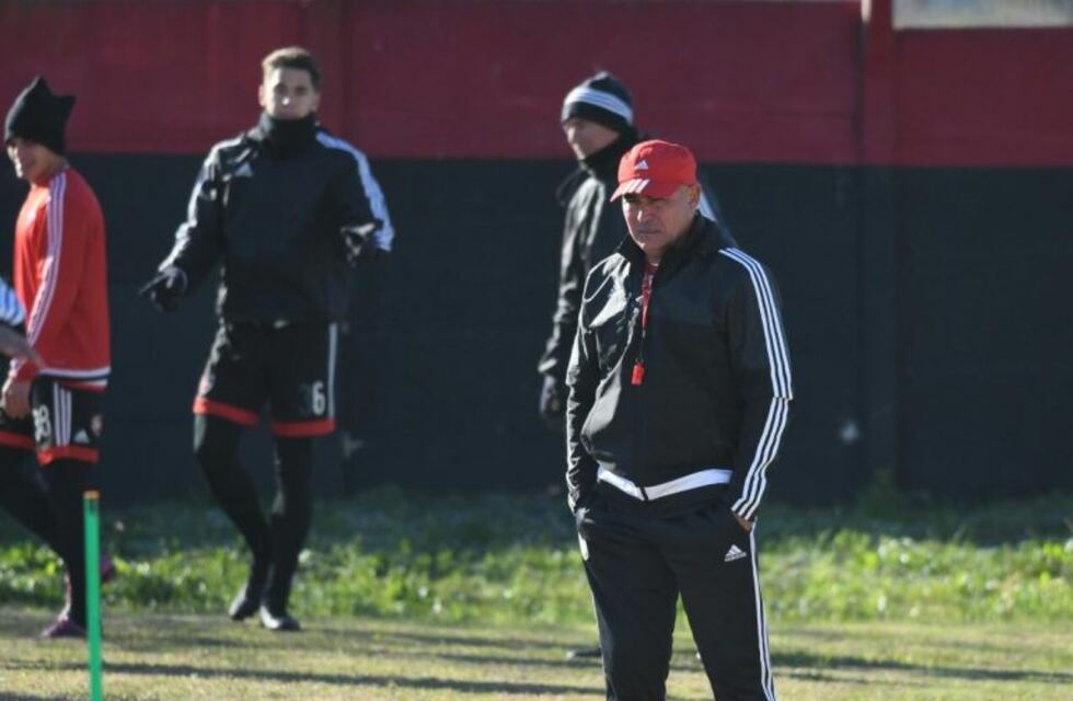 Con la ausencia de Maxi, comenzó el ciclo Llop en Newell's