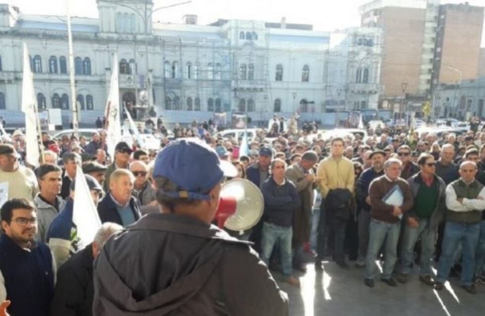 Ruralistas protestan en Paraná por las medidas de fumigación