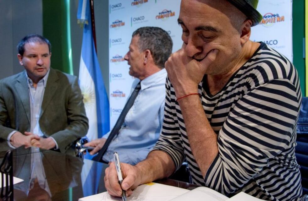 Miguel Rep presenta su libro de homenaje al Centenario de Evita