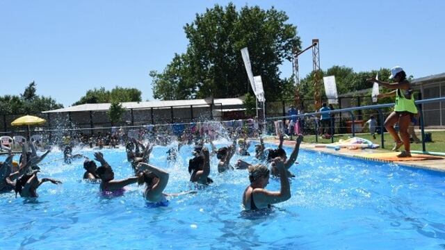 Las piletas empiezan a ser una buena opción para combatir el calor