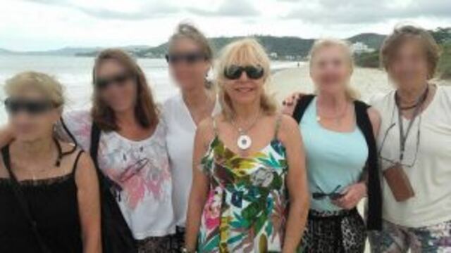 La fiscal Anabel Orozco, en lugar de guardar reposo se fue de vacaciones con un grupo de amigas a Brasil.