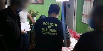 La policía irrumpió en medio de una transacción\u002E