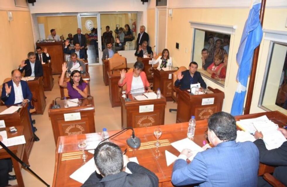 El Concejo Deliberante autorizó un aumento del 25% en la tarifa de remises