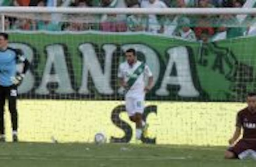 El plantel de Banfield no practicó por un atraso salarial y Erviti aseguró: "El estado de ánimo no era el mejor"